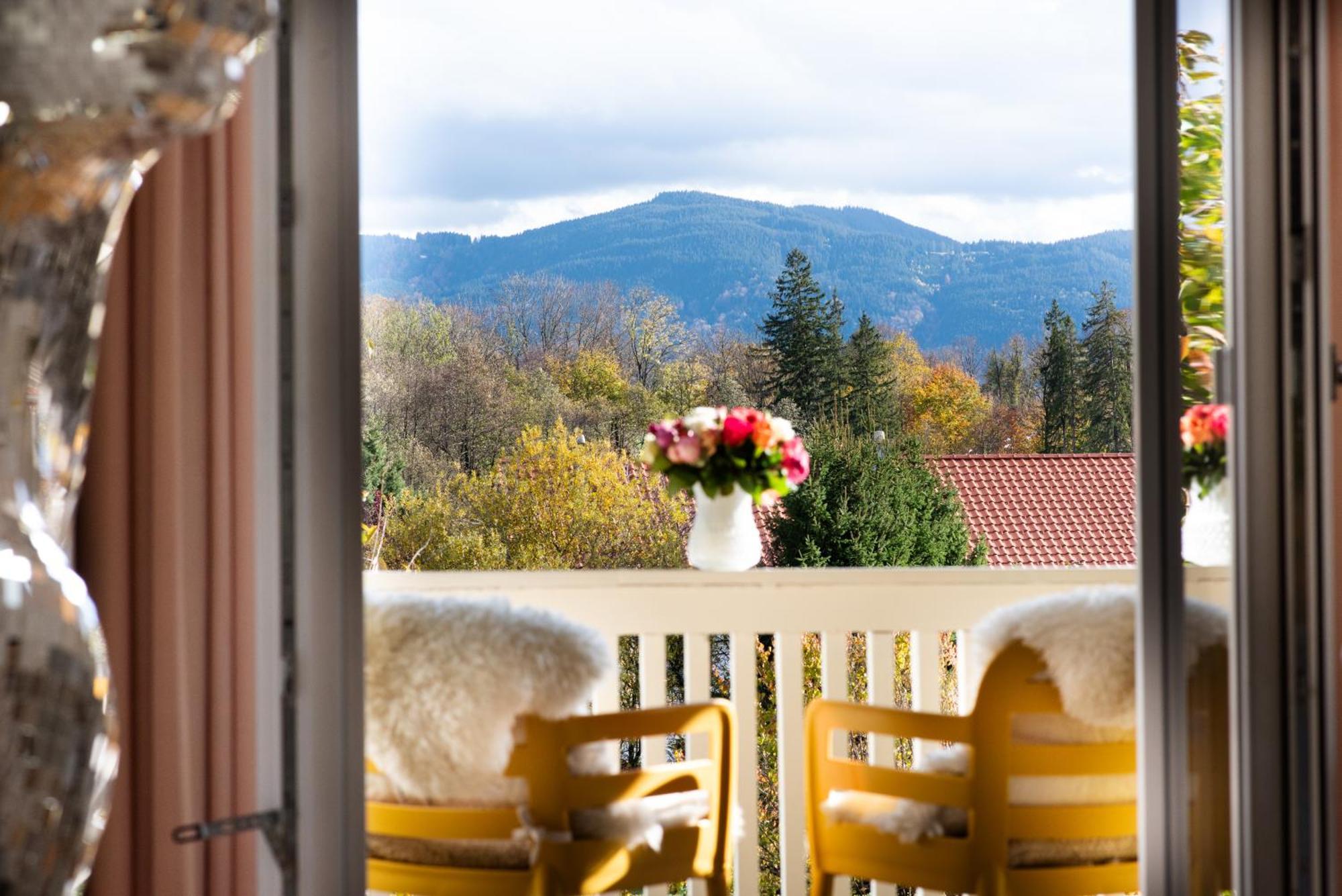 Einzigartige Auszeit Mit Bergblick In Bad Toelz Apartment Luaran gambar